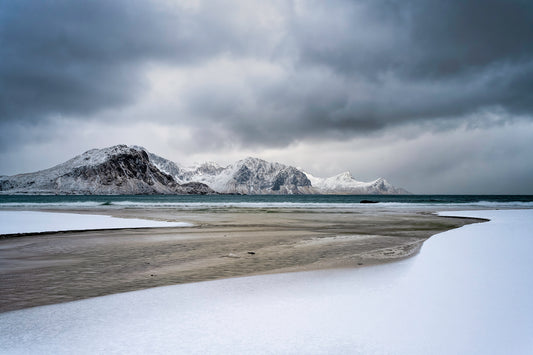 Lofoten Photography Workshop - 1st to 7th March 2025 - 6 nights B&B/5 days tuition